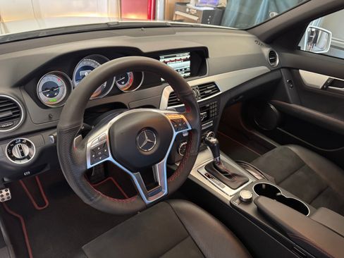 Used 2014 Mercedes-Benz C 250 Sedan image 11