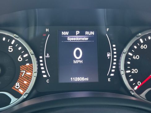 Used 2019 Jeep Renegade Latitude FWD image 17