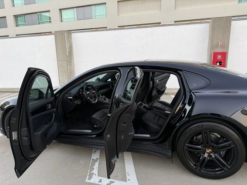 Used 2019 Porsche Panamera 4 image 11