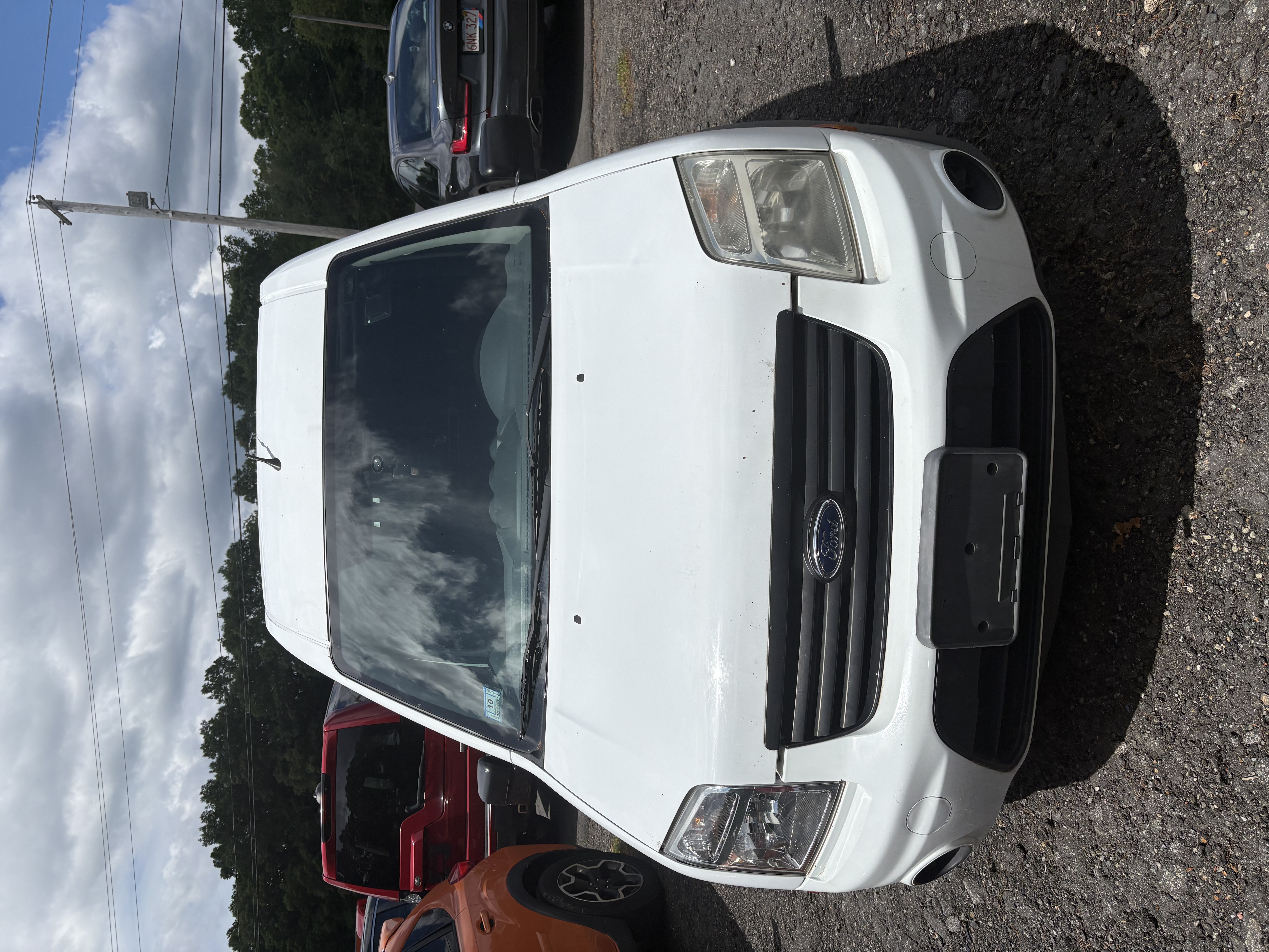 Used 2011 Ford Transit Connect XLT FWD image 2