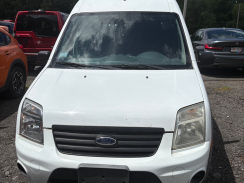 Used 2011 Ford Transit Connect XLT FWD image 2