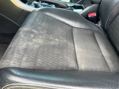 Used 2017 Honda Accord Sport image 14