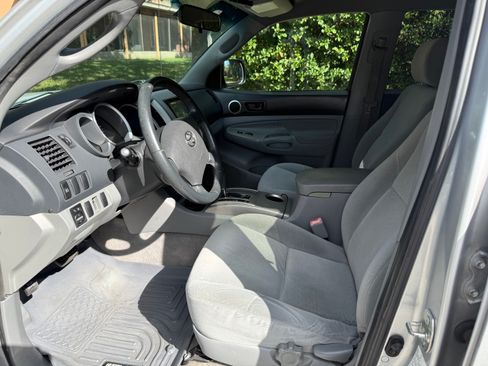 Used 2007 Toyota Tacoma PreRunner image 8