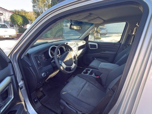 Used 2006 Honda Ridgeline RT image 9