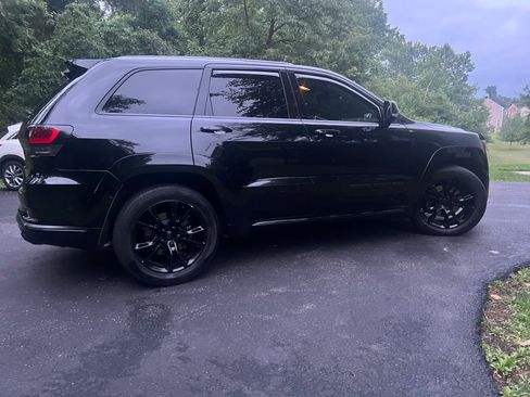 Used 2018 Jeep Grand Cherokee Overland AWD/4WD image 13