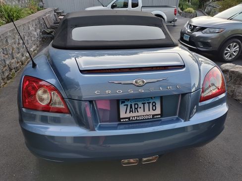 Used 2005 Chrysler Crossfire Limited image 6