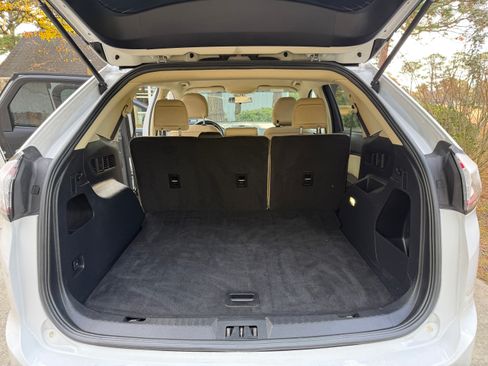 Used 2016 Ford Edge SE image 12