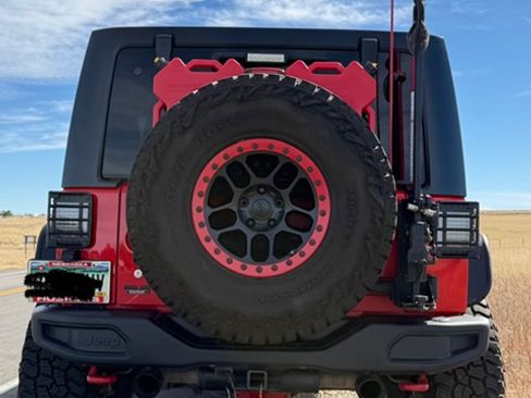 Used 2016 Jeep Wrangler Unlimited Rubicon image 6
