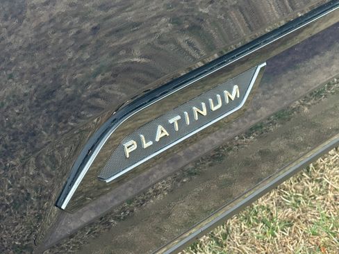 Used 2023 Toyota Tundra Platinum image 10