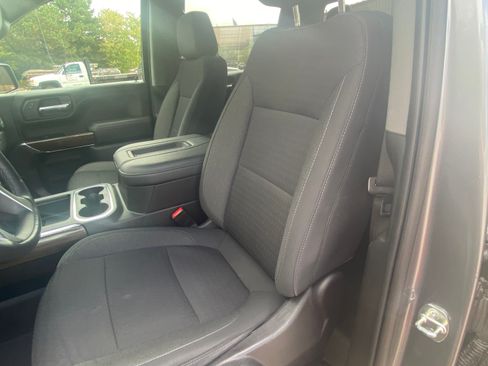 Used 2021 Chevrolet Silverado 1500 RST image 19