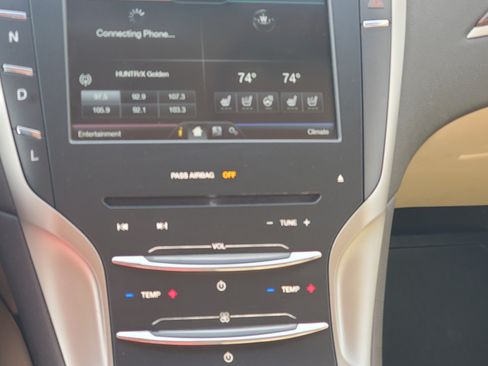 Used 2015 Lincoln MKZ Hybrid Sedan 4D w/ Equipment Group 202A Reserve image 11