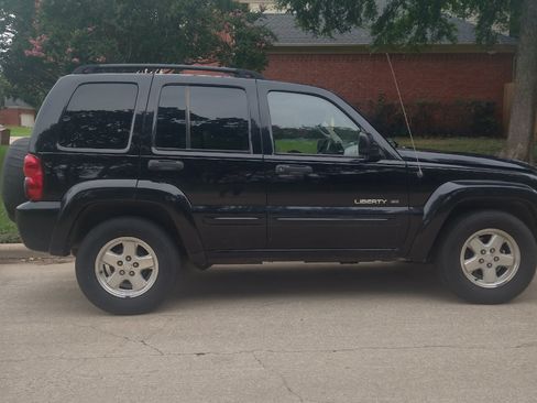 Used 2002 Jeep Liberty Limited image 1