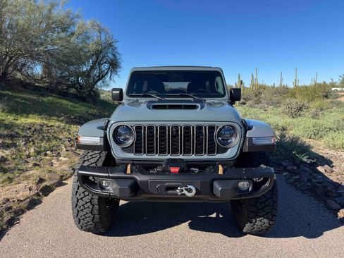 Used 2025 Jeep Wrangler Unlimited Rubicon 392 image 4