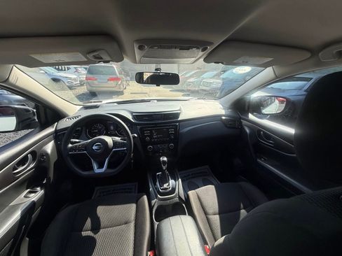 Used 2017 Nissan Rogue Sport S w/ S Appearance Package FWD image 12