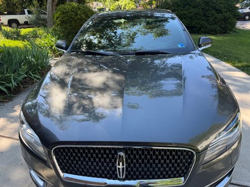 Used 2019 Lincoln MKZ Reserve w/ Reserve Plus Package FWD image 4