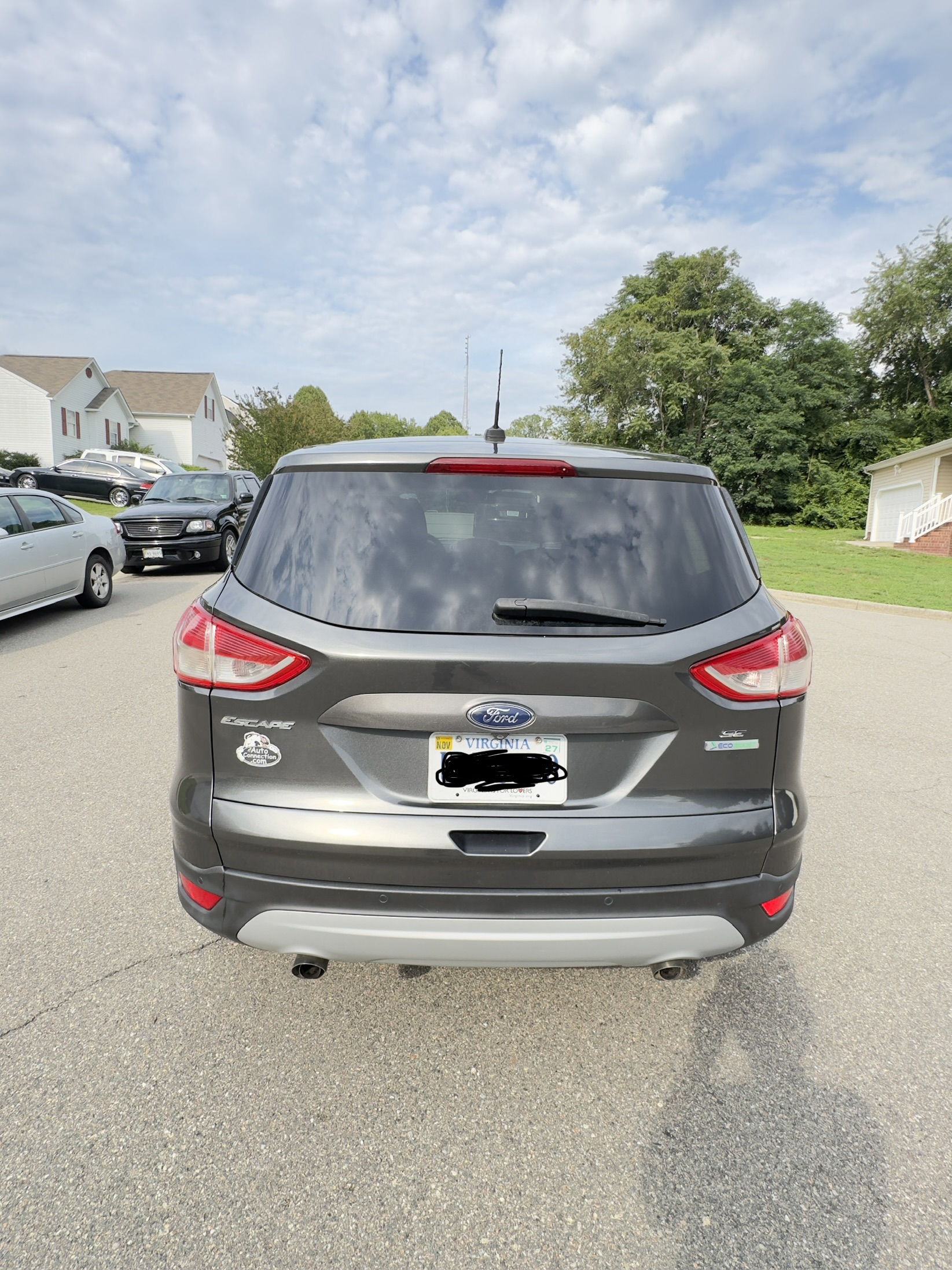 Used 2016 Ford Escape SE FWD image 2
