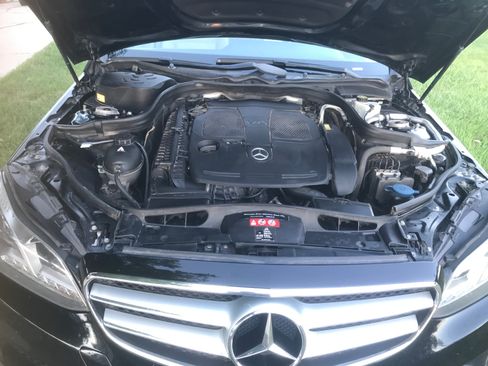 Used 2015 Mercedes-Benz E 350 4MATIC Sedan image 13