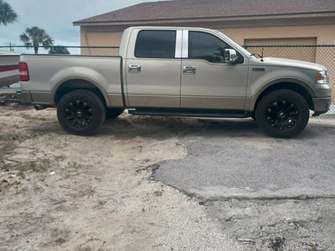 Used 2006 Ford F150 Lariat image 2