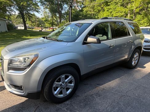 Used 2016 GMC Acadia SLE AWD/4WD image 9