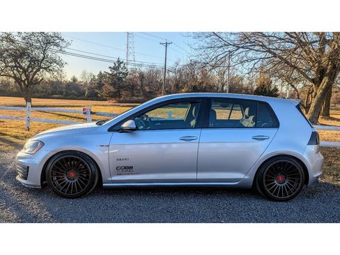 Used 2017 Volkswagen Golf Autobahn Hatchback Sedan 4D image 5