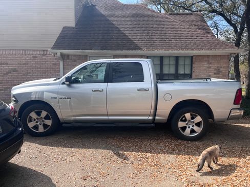 Used 2009 Dodge Ram 1500 Truck SLT w/ Lone Star Regional Pkg image 16