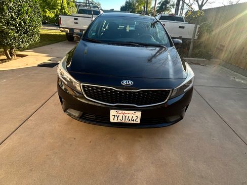 Used 2017 Kia Forte LX image 6