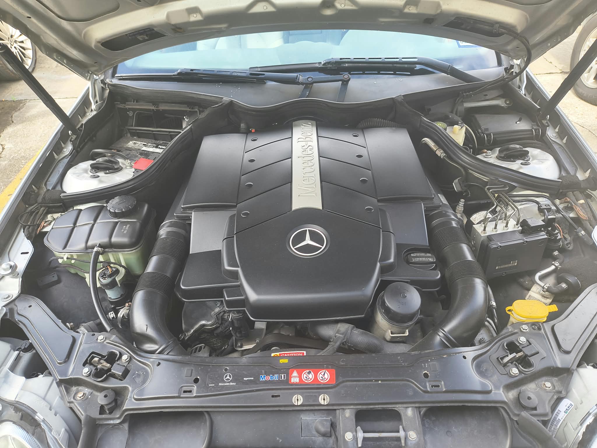 Used 2005 Mercedes-Benz CLK 500 Coupe image 11