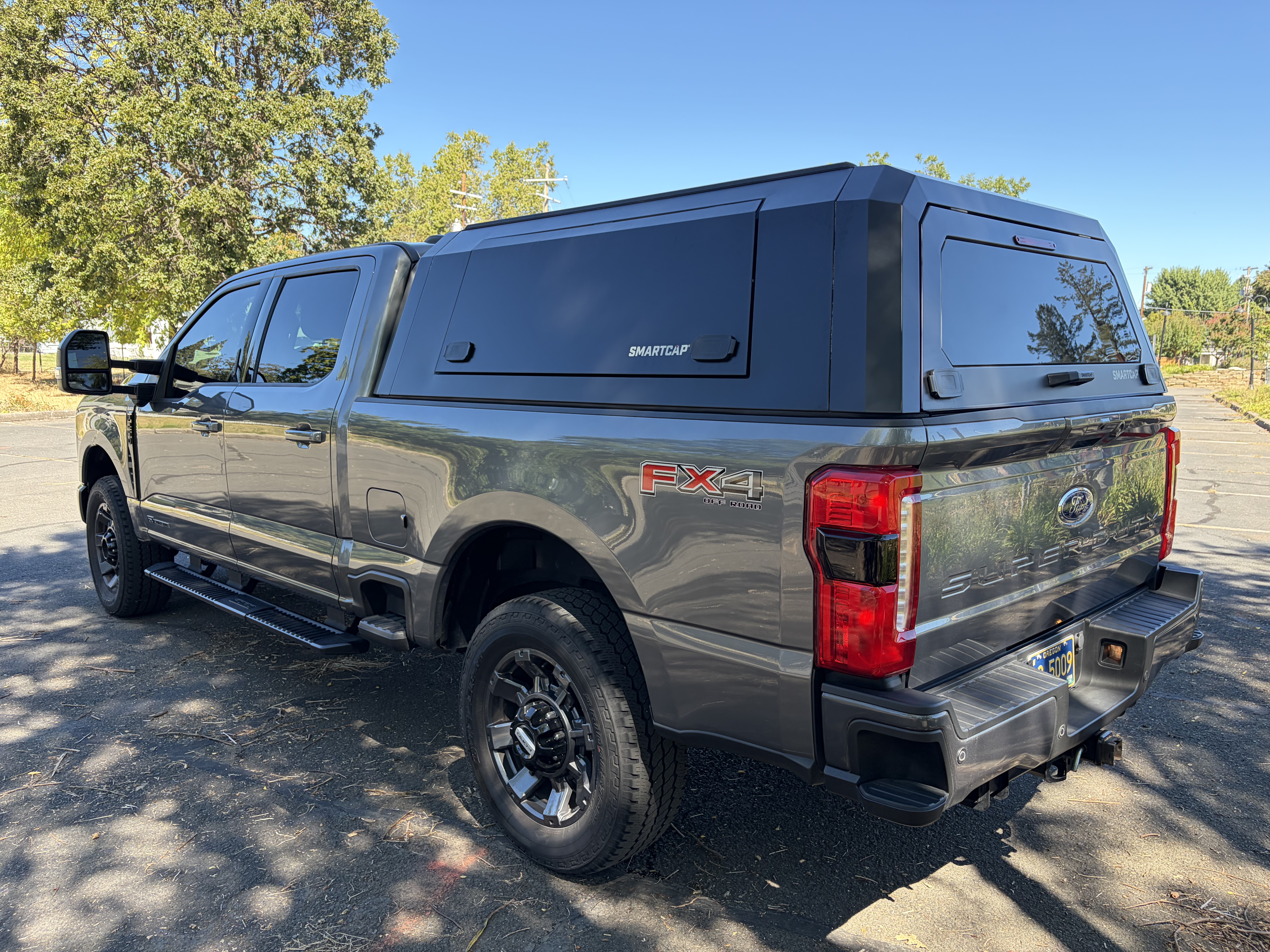 Used 2024 Ford F250 Lariat w/ Lariat Ultimate Package AWD/4WD image 4
