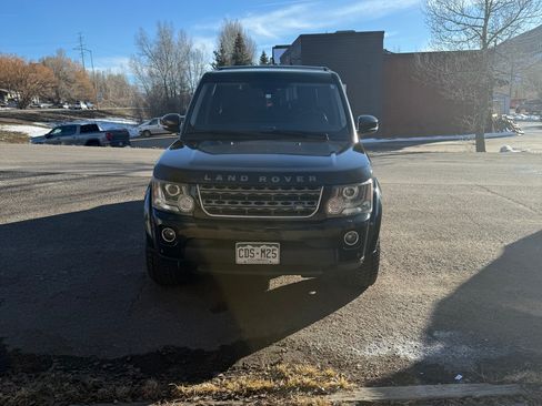 Used 2016 Land Rover LR4 HSE image 4