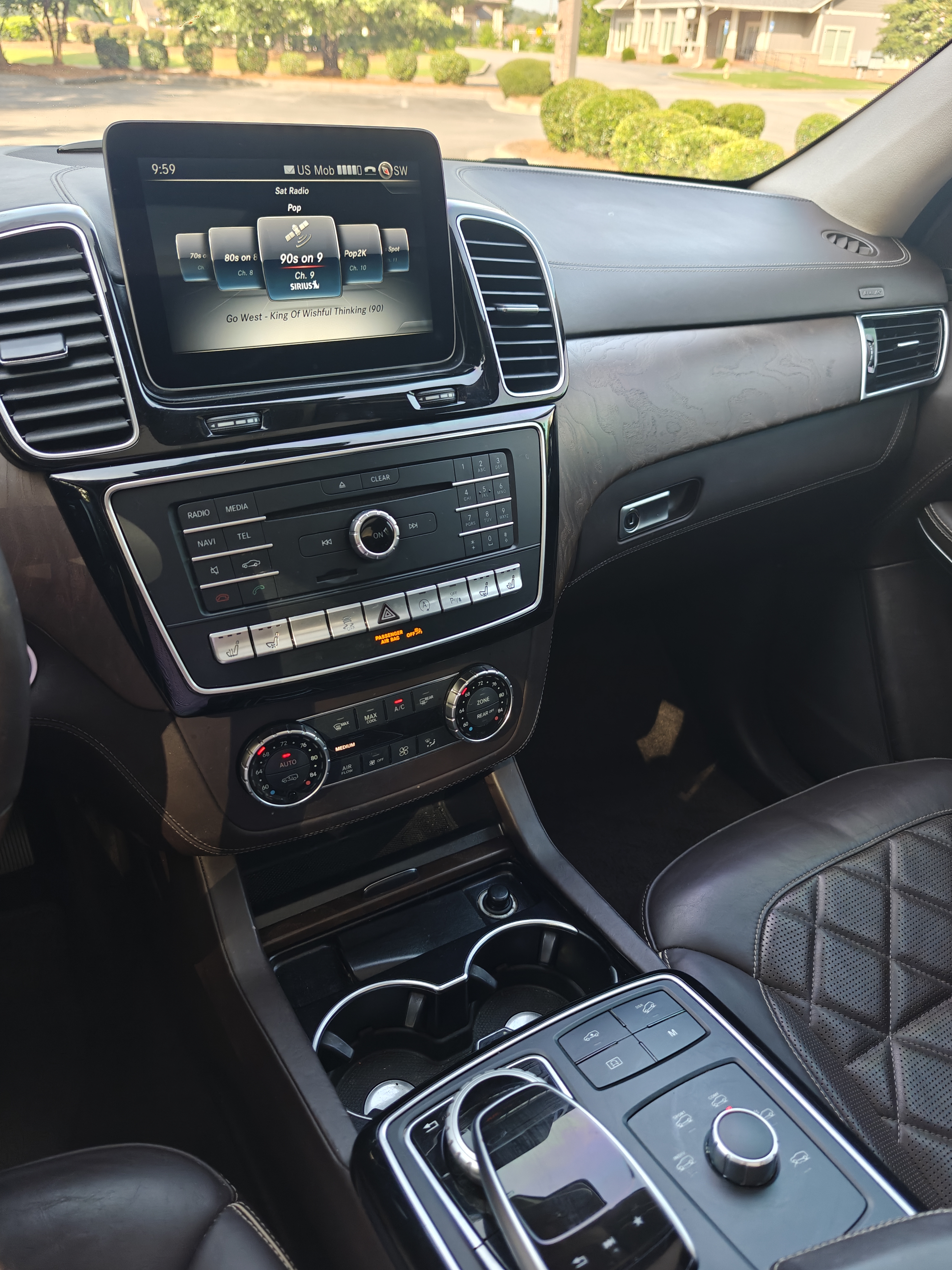 Used 2017 Mercedes-Benz GLS 550 4MATIC image 24