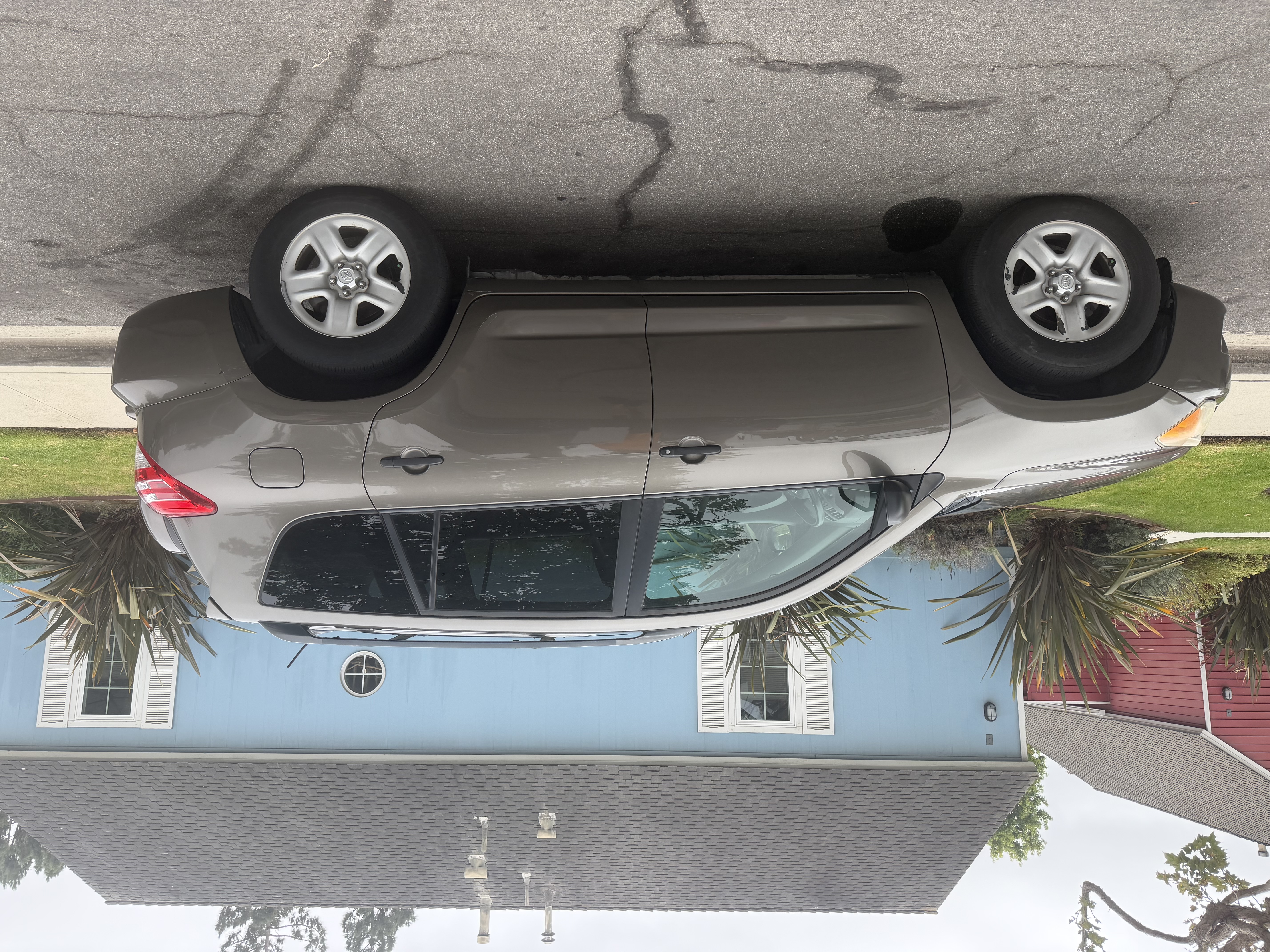 Used 2012 Toyota RAV4 4WD w/ Value Pkg image 10
