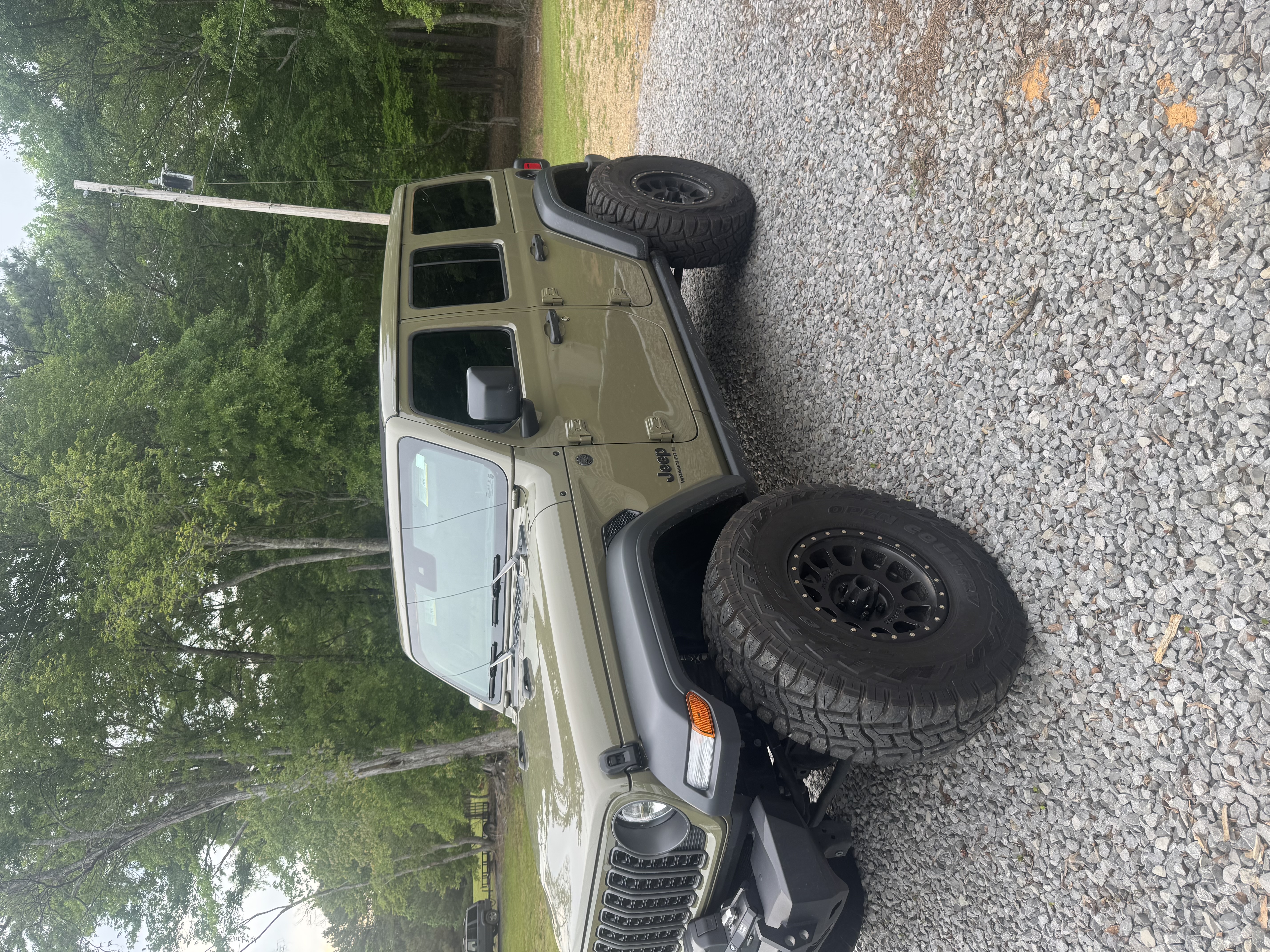 Used 2025 Jeep Wrangler Unlimited Sport AWD/4WD image 2