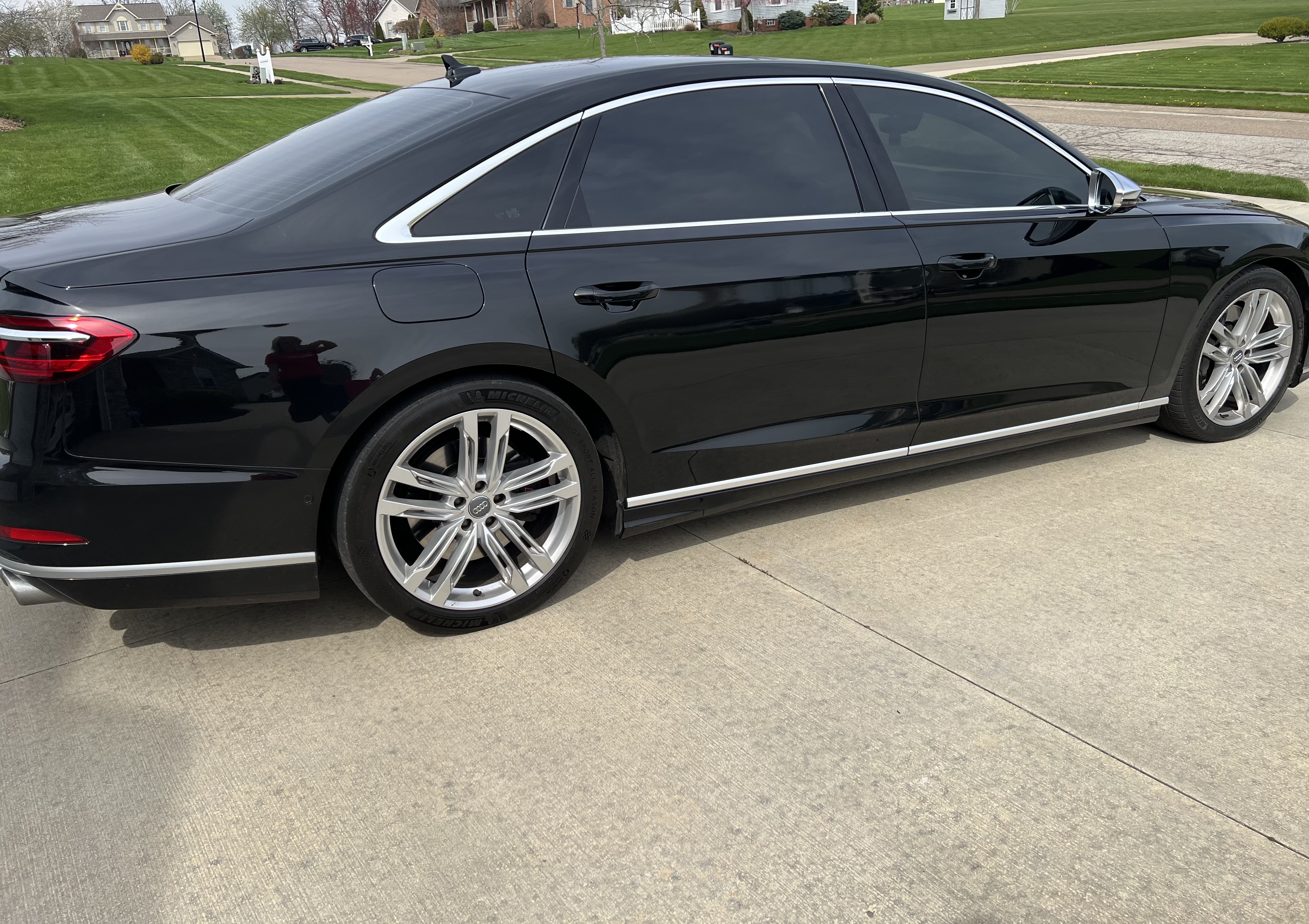 Used 2020 Audi S8 L w/ S8 Executive Package AWD/4WD image 10