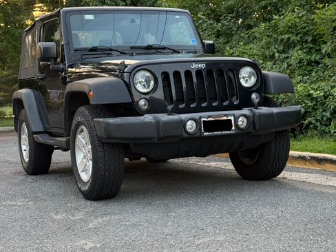 Used 2017 Jeep Wrangler Sport w/ Quick Order Package 24S AWD/4WD image 1