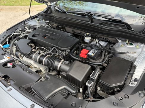 Used 2021 Honda Accord Sport image 12