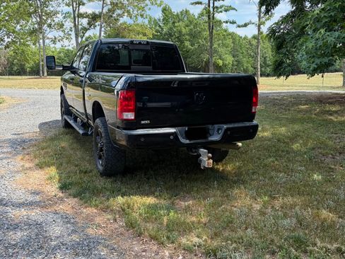 Used 2016 RAM 2500 Big Horn w/ Black Appearance Group AWD/4WD image 9