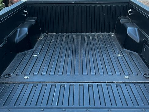 Used 2021 Toyota Tacoma SR5 w/ Blackout Package (TMS) image 7