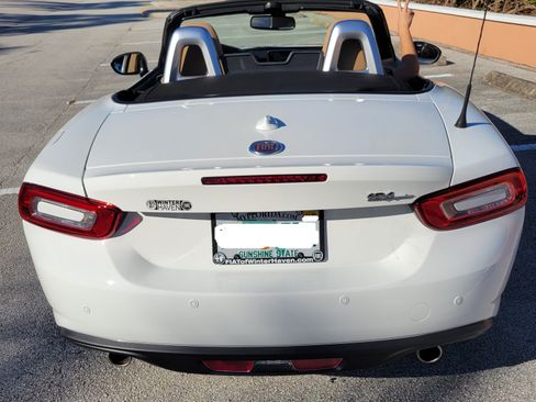 Used 2020 FIAT 124 Spider Lusso w/ Convenience Group image 6