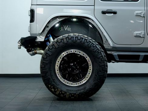 Used 2024 Jeep Wrangler Unlimited Rubicon 392 image 16