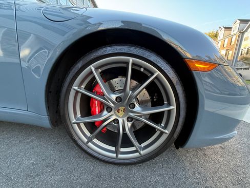 Used 2017 Porsche 911 Carrera S image 16