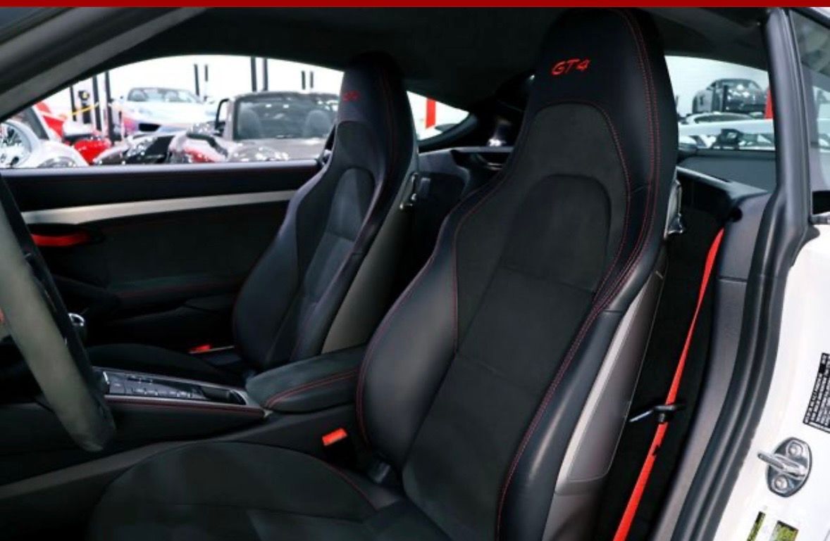 Used 2023 Porsche 718 Cayman GT4 RWD image 19