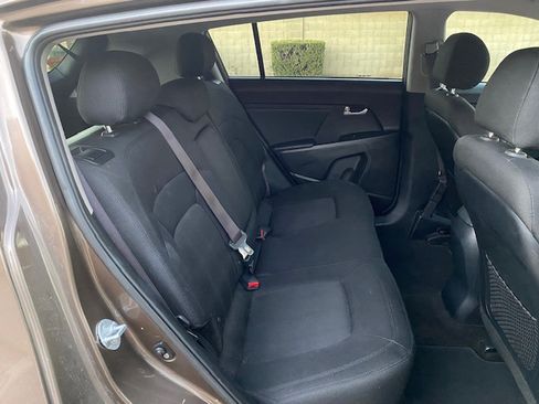 Used 2013 Kia Sportage LX w/ Convenience Pkg image 6
