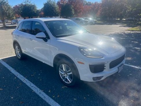 Used 2016 Porsche Cayenne image 16
