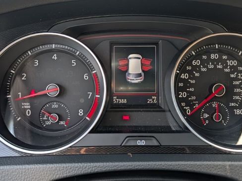Used 2017 Volkswagen GTI Autobahn FWD image 10