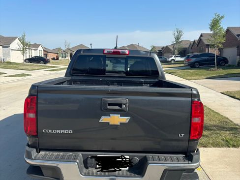 Used 2016 Chevrolet Colorado LT w/ Luxury Package, Chrome image 2