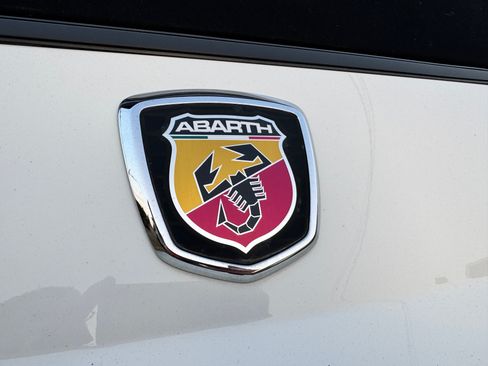 Used 2013 FIAT 500 Abarth FWD image 19