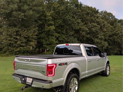 Used 2016 Ford F150 Platinum w/ Equipment Group 701A Luxury AWD/4WD image 18