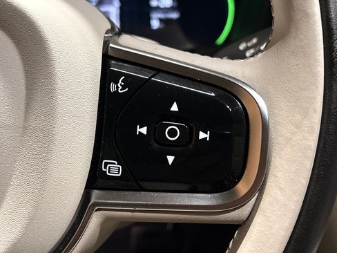 Used 2024 Volvo S60 T8 Plus w/ Protection Package Premier image 26