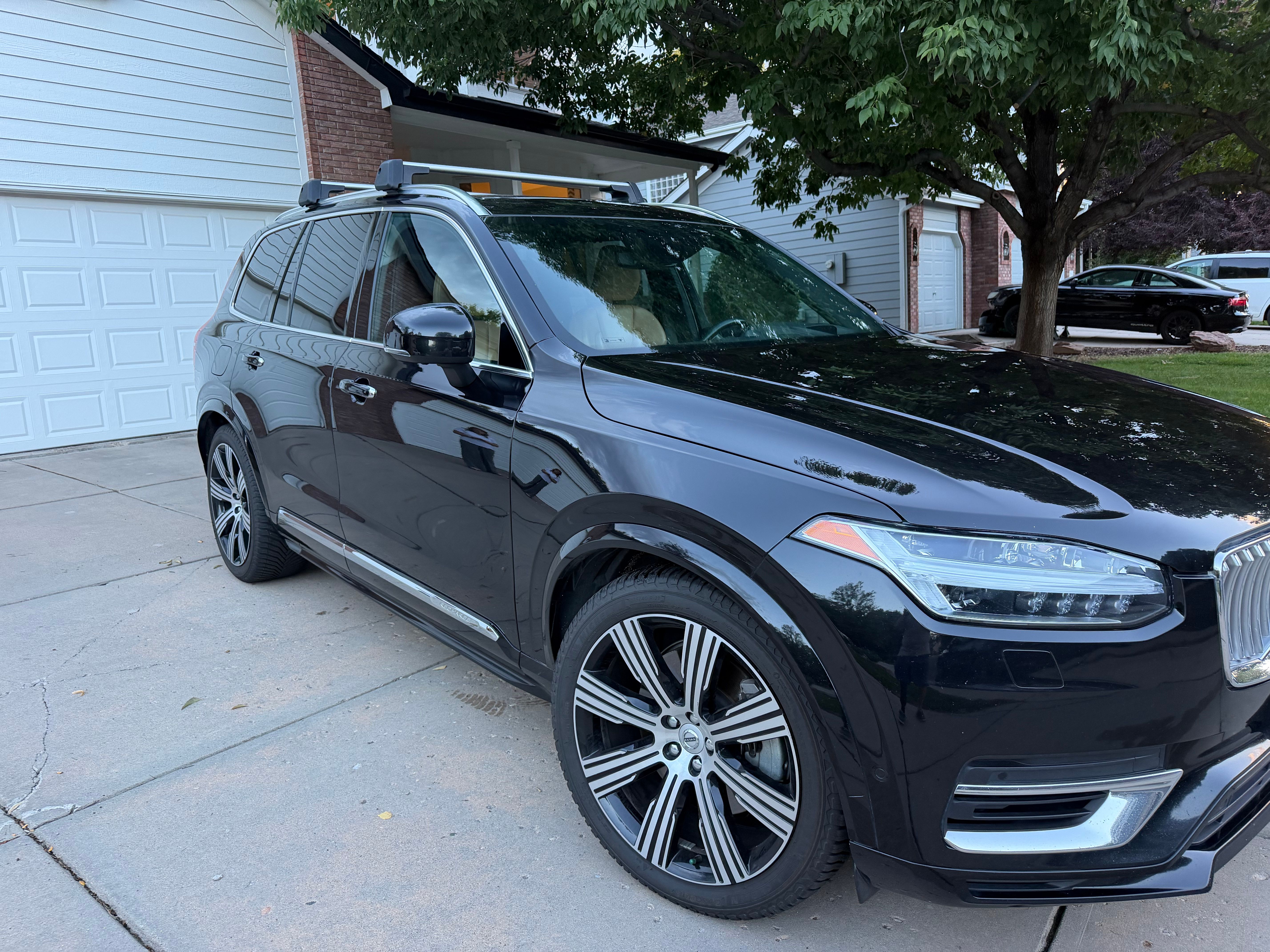 Used 2021 Volvo XC90 T8 Inscription w/ Advanced Package AWD/4WD image 12