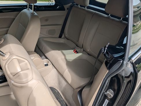 Used 2013 Volkswagen Beetle 2.5 image 5